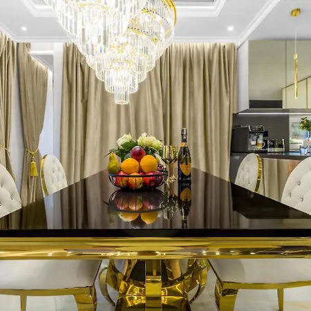 Z Jacuzzi Na Polu Golfowym Sierra Golf Homessimo Stars ヴィラ *