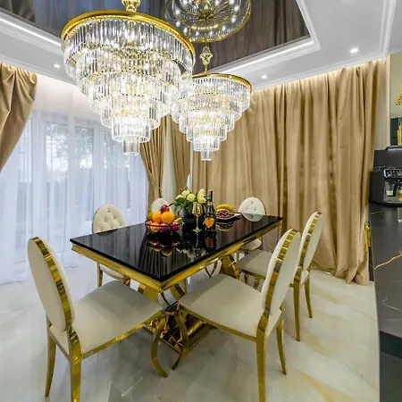 Z Jacuzzi Na Polu Golfowym Sierra Golf Homessimo Stars ヴィラ Gowinko