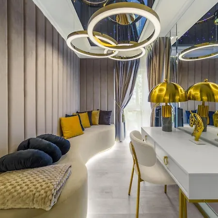 Z Jacuzzi Na Polu Golfowym Sierra Golf Homessimo Stars ヴィラ *