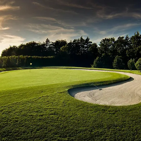 Z Jacuzzi Na Polu Golfowym Sierra Golf Homessimo Stars Gowinko